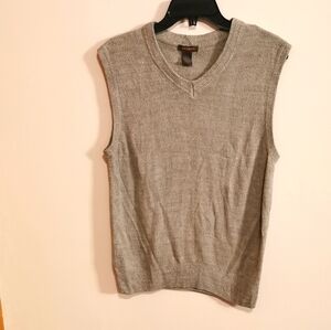 Dockers vest  size M